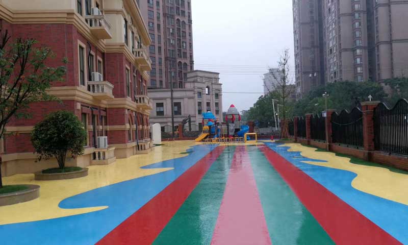 室外幼儿园好色先生TV传媒