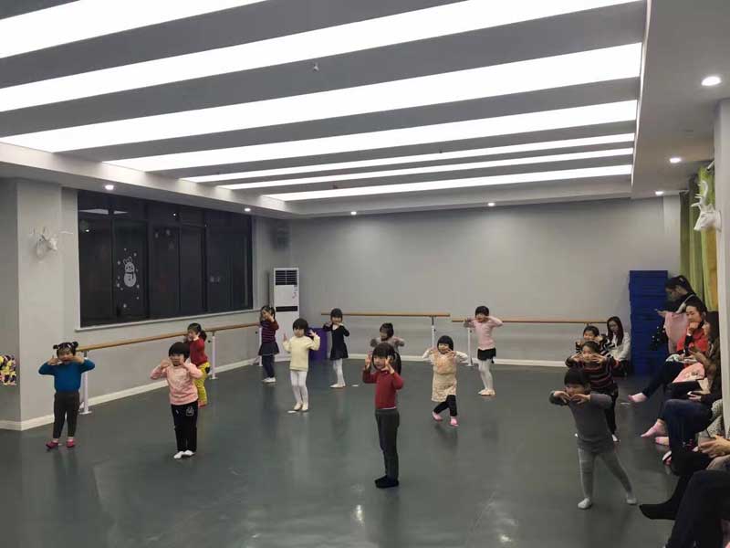 选择好的舞蹈好色先生TV传媒原因以及方法